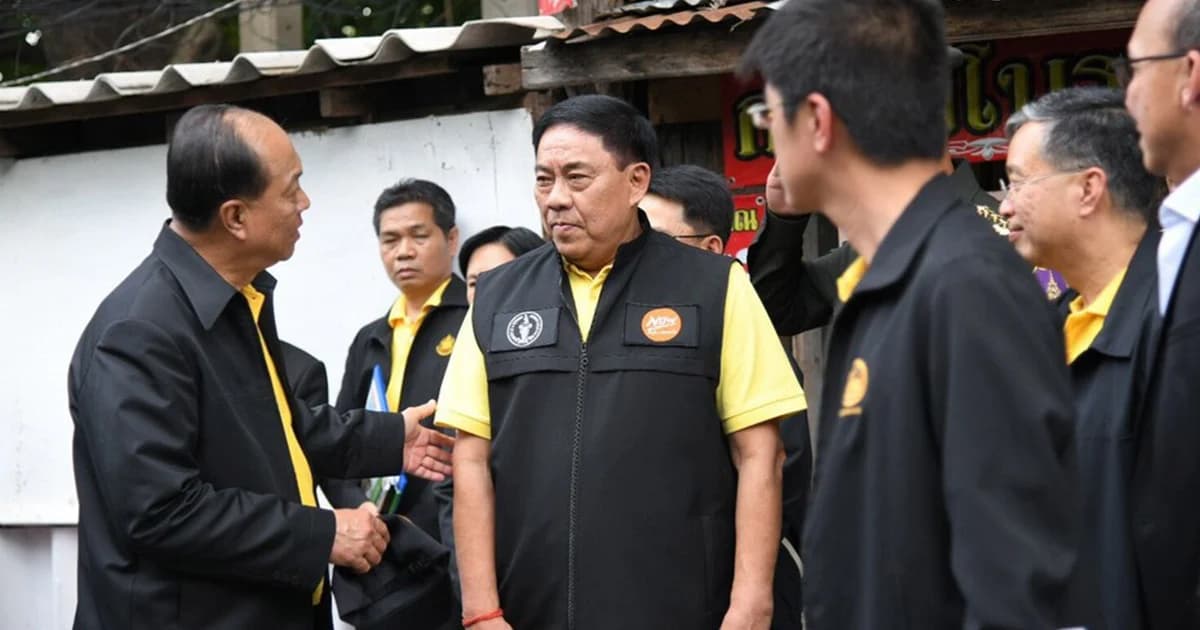 “พล.ต.อ.อัศวิน” ยังไม่ชัดลงสู้ศึกเลือกตั้งผู้ว่าฯ กทม. ระบุปีนี้ไม่มีการเลือก