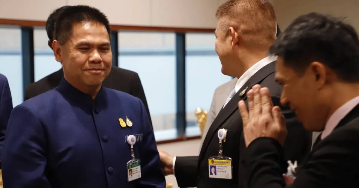 “ธรรมนัส” พาคน พปชร.ขอโทษ “วราวุธ” ขอจบศึกแฉซื้อตำแหน่ง 600 ล.