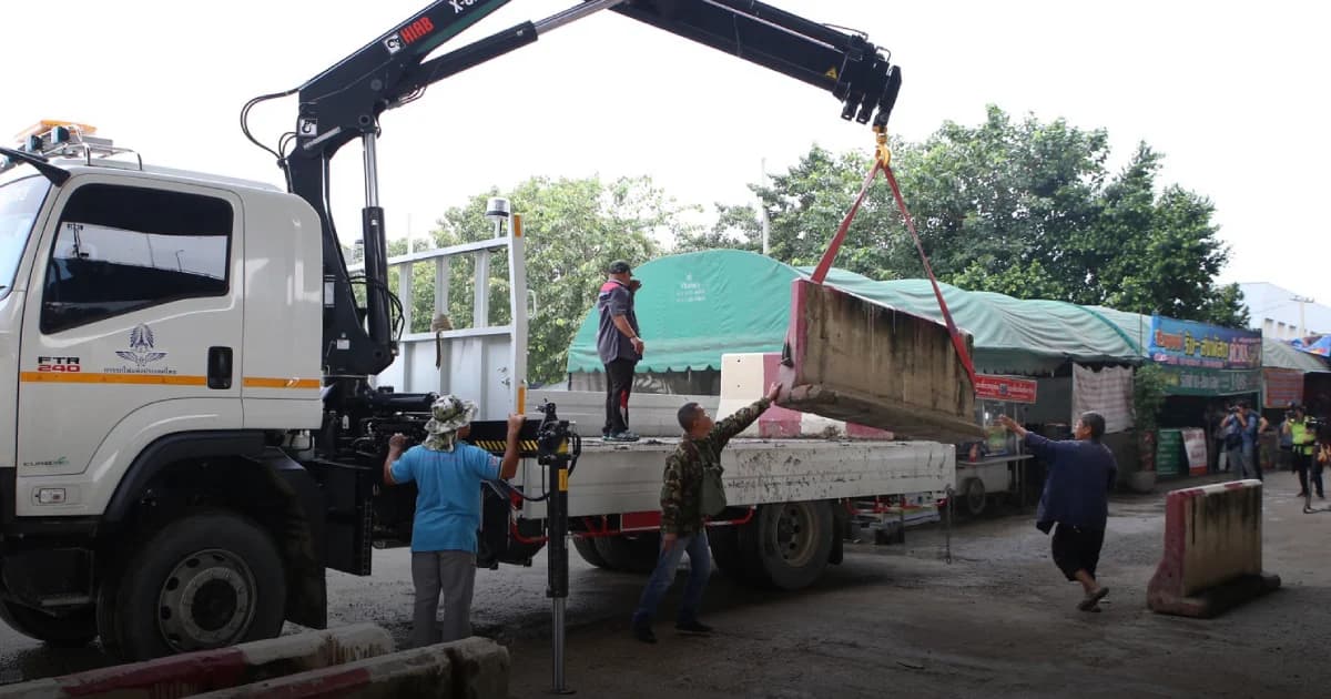 การรถไฟทวงคืนพื้นที่ก่อสร้างรถไฟฟ้าสายสีแดง หวั่นผู้บุกรุกทำโครงการล่าช้า