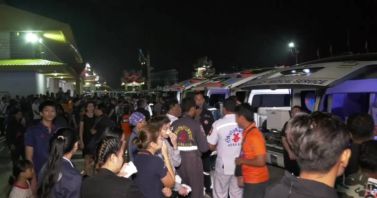 พ่อแม่ร่ำไห้ 13 ศพนักศึกษาถึงบ้านเกิด จ.ศรีสะเกษ ประกันจ่ายเบื้องต้นศพละ 1 แสนบาท