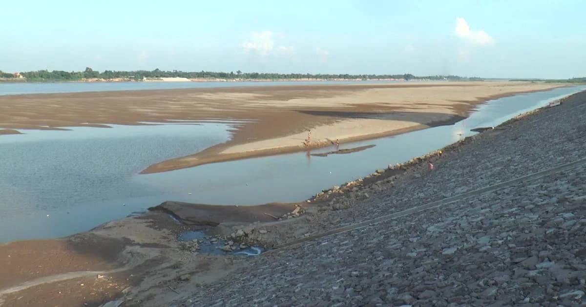 แม่น้ำโขงส่อวิกฤต ลดเหลือ 1.50 เมตร หาดทรายโผล่เร็ว ในรอบหลายสิบปี