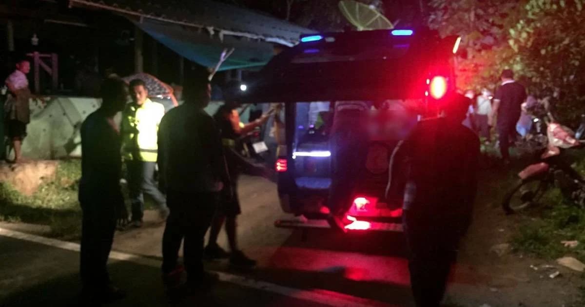 เหตุปาบึ้ม-ยิงถล่ม ป้อม ชรบ. ยะลา เสียชีวิตแล้ว 15 เจ็บ 4 ราย แม่ทัพบินด่วนเข้าพื้นที่