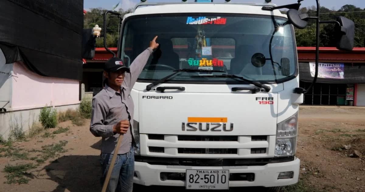 ตำรวจยืนยันสั่งปรับได้ รถ 6 ล้อกระจกร้าวไม่แก้ไขเสี่ยงอุบัติเหตุ