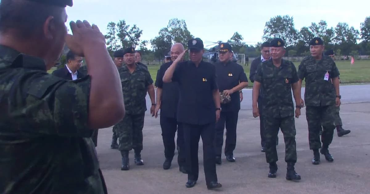 มท.1 บินไปปัตตานี ย้ำดับไฟใต้ต้องใช้ทั้งการทหารและการพัฒนา