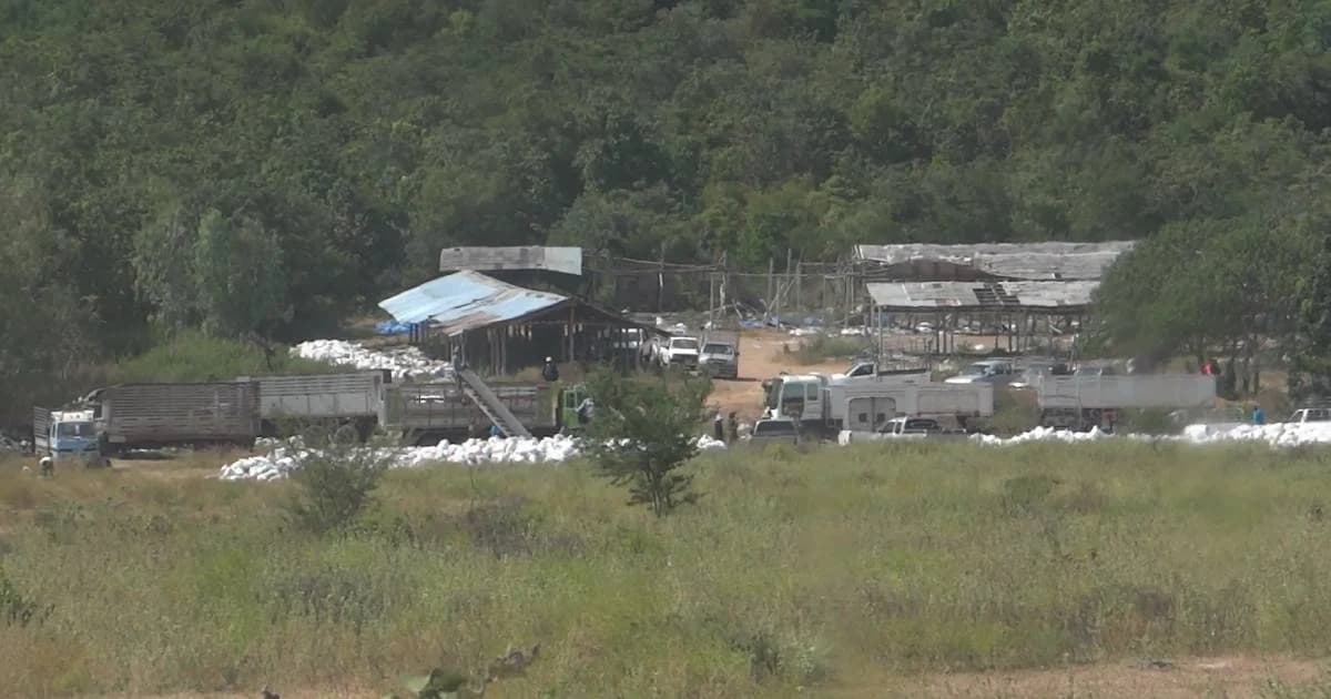 ป่าไม้ยังไม่แจ้งความฟาร์มไก่ “เอ๋” รุกป่า พบเร่งขายขี้ไก่ลดเหลือ 10 บาท คนแห่ซื้อเพียบ