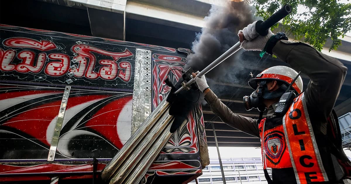 ลุยตรวจควันดำสกัดต้นตอฝุ่นพิษ พร้อมเปิด 3 จุดบริการตรวจค่าควันดำฟรี