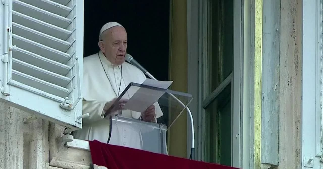 โป๊ปฟรังซิส ปรากฏพระองค์หลังมีข่าวประชวร ต้องหยุดศาสนกิจไปหลายวัน