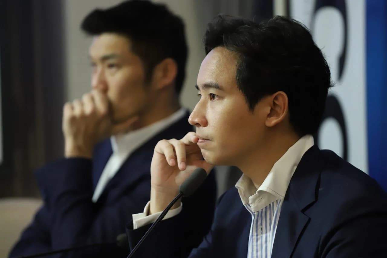 ทิม พิธา นั่งหัวหน้าพรรคก้าวไกลสานต่ออุดมการณ์อนาคตใหม่