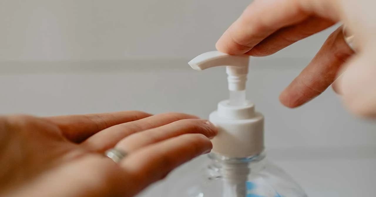 เตือนภัย นาโนสเปรย์ ไม่มี อย. อ้างฆ่าเชื้อไวรัสและแบคทีเรีย