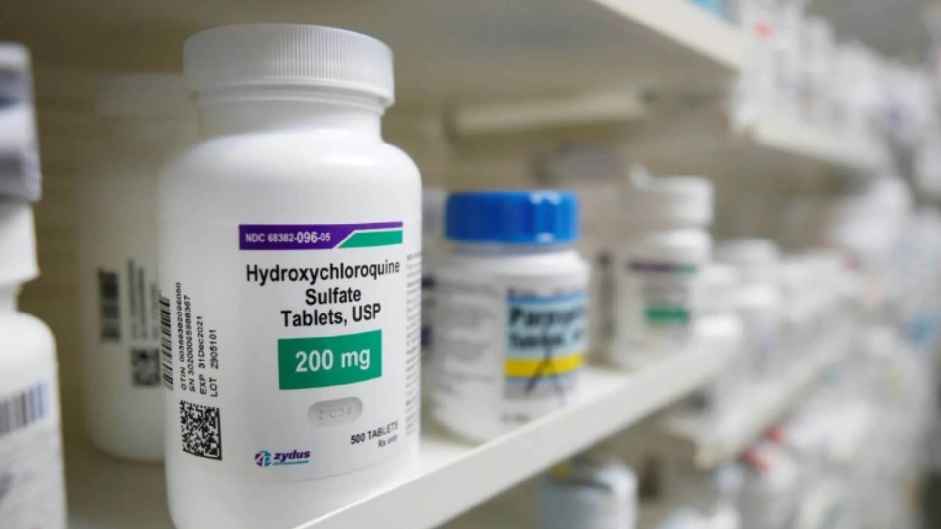 ผลการศึกษาชี้ยาไฮดรอกซีคลอโรควินเพิ่มความเสี่ยงให้ผู้ป่วยโควิด-19
