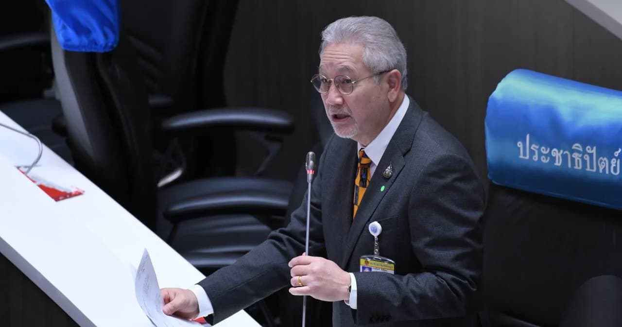 เศรษฐกิจเหมือนบ้านถูกไฟไหม้ แต่จัดงบประมาณเหมือนจะแต่งสวน ‘เกียรติ’ แนะรัฐบาลทบทวน