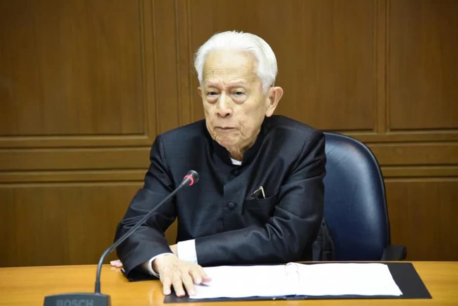 สภามหาวิทยาลัยธรรมศาสตร์ ประกาศ 4 จุดยืน