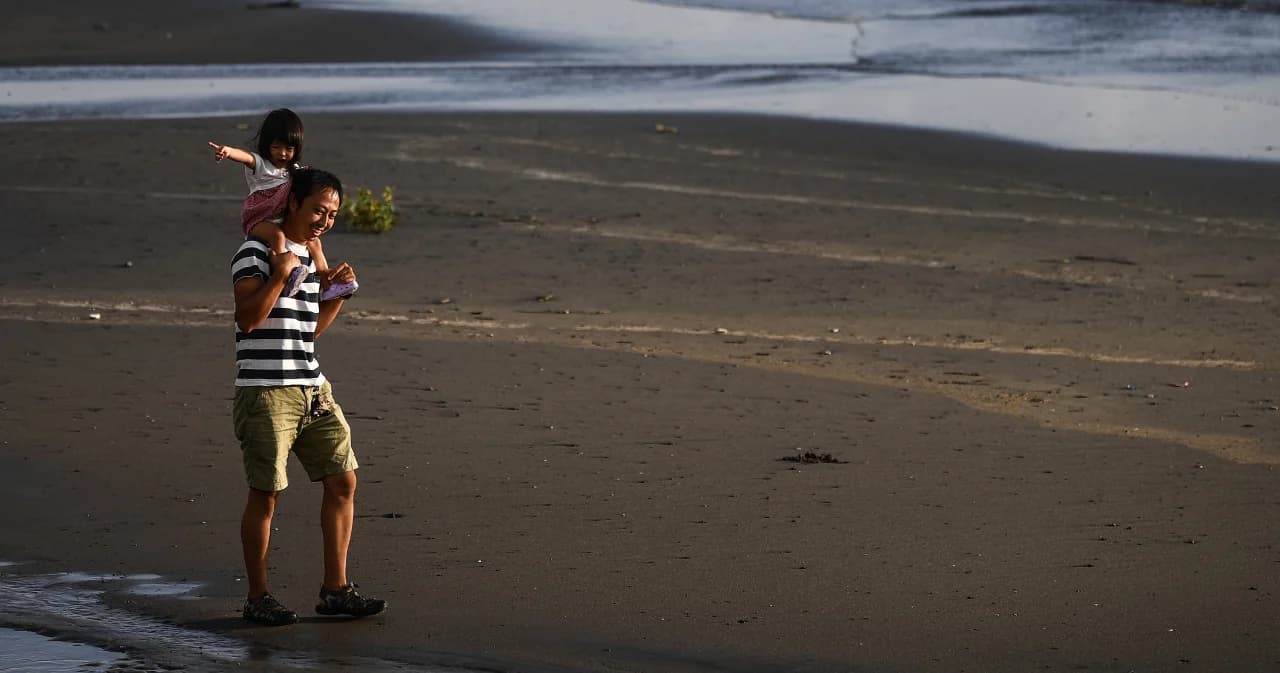 ญี่ปุ่นจี้บริษัทเอกชน ให้คุณพ่อลางานไปเลี้ยงลูกมากขึ้น