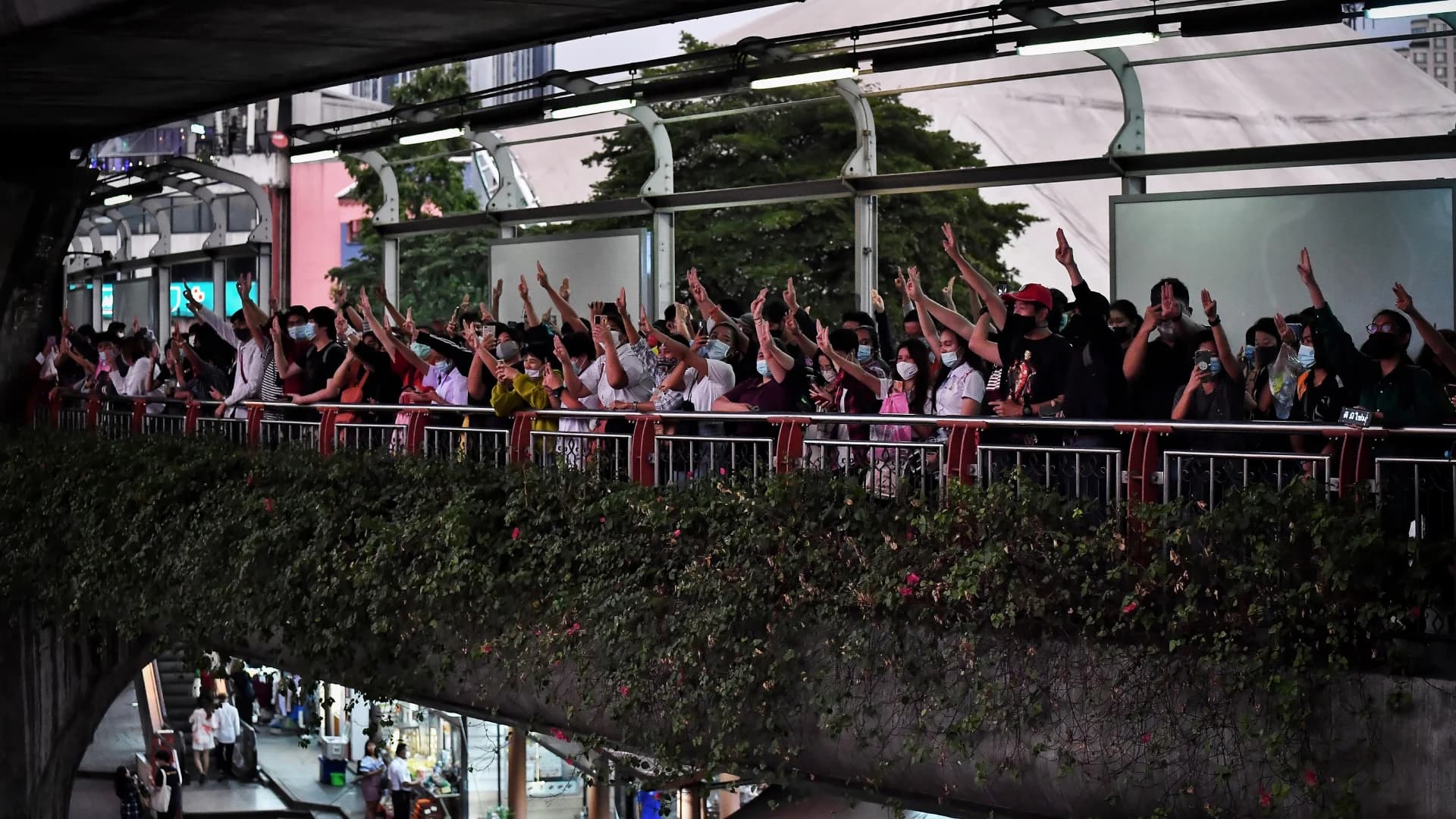 แอมเนสตี้ อินเตอร์เนชั่นแนล จี้ไทยหยุดคุกคามสื่อ เรียกร้องปล่อยตัว-ยกเลิกข้อหาผู้ชุมนุม