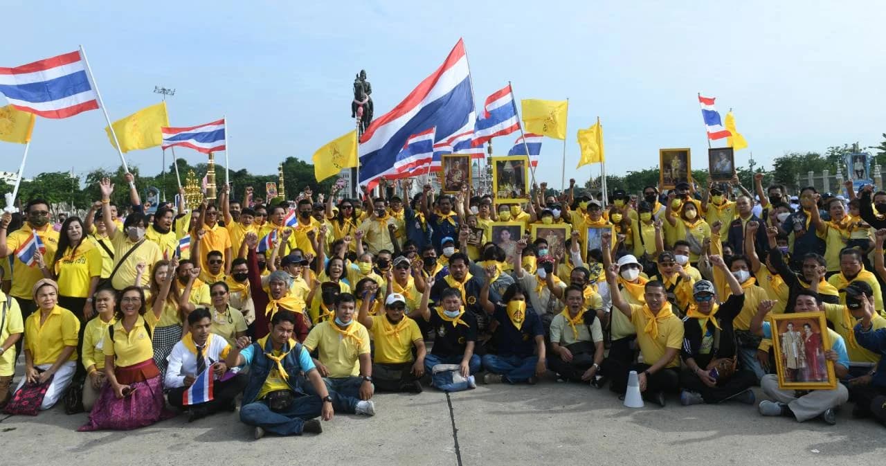 กลุ่มอาชีวะรวมพลังปกป้องสถาบัน พร้อมแสดงความเสียใจเหตุปะทะในม.รามคำแหง