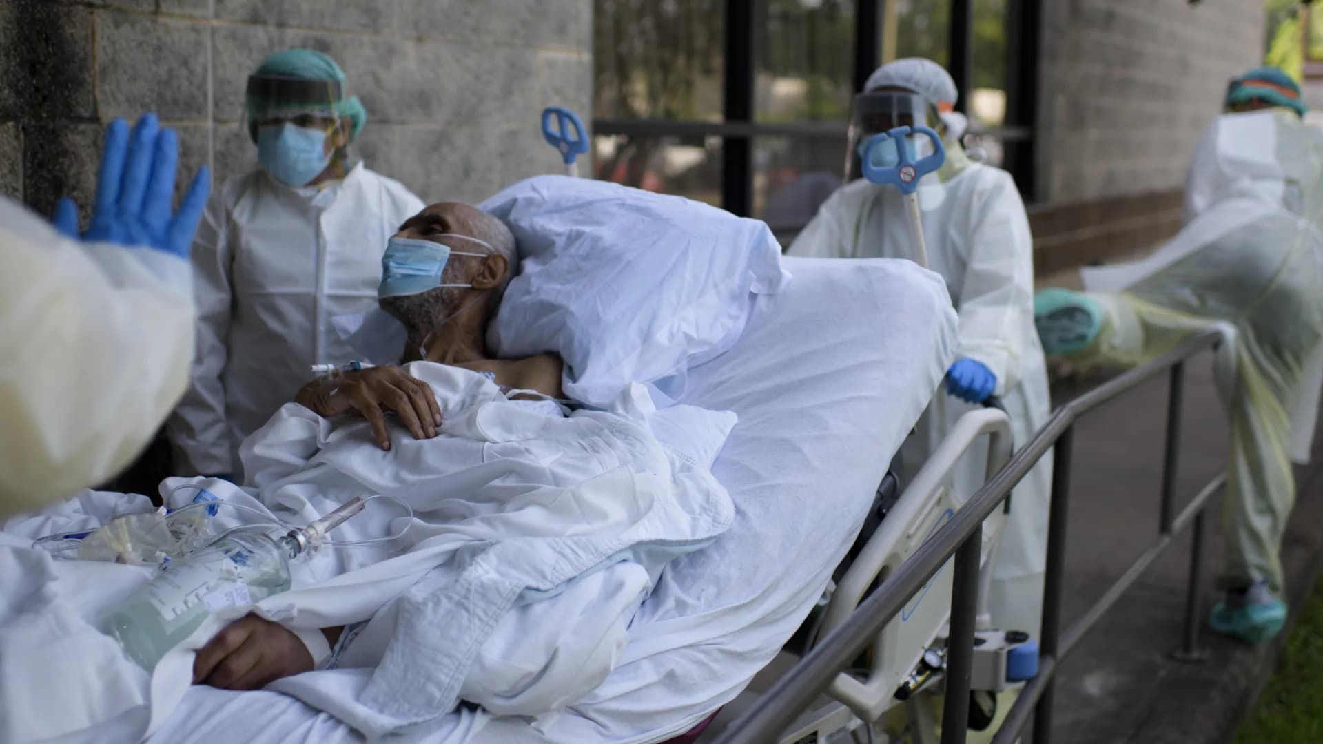 อัตราเสียชีวิตจากโควิด-19 ลดลง 30% ในสหรัฐฯ เพราะแพทย์มีประสบการณ์มากขึ้น