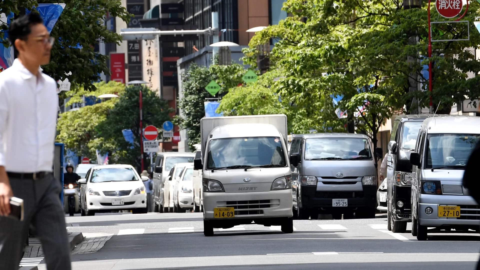 ญี่ปุ่นอาจสั่งห้ามขาย รถยนต์ป้ายแดงที่ใช้น้ำมัน ภายในกลางทศวรรษ 2030