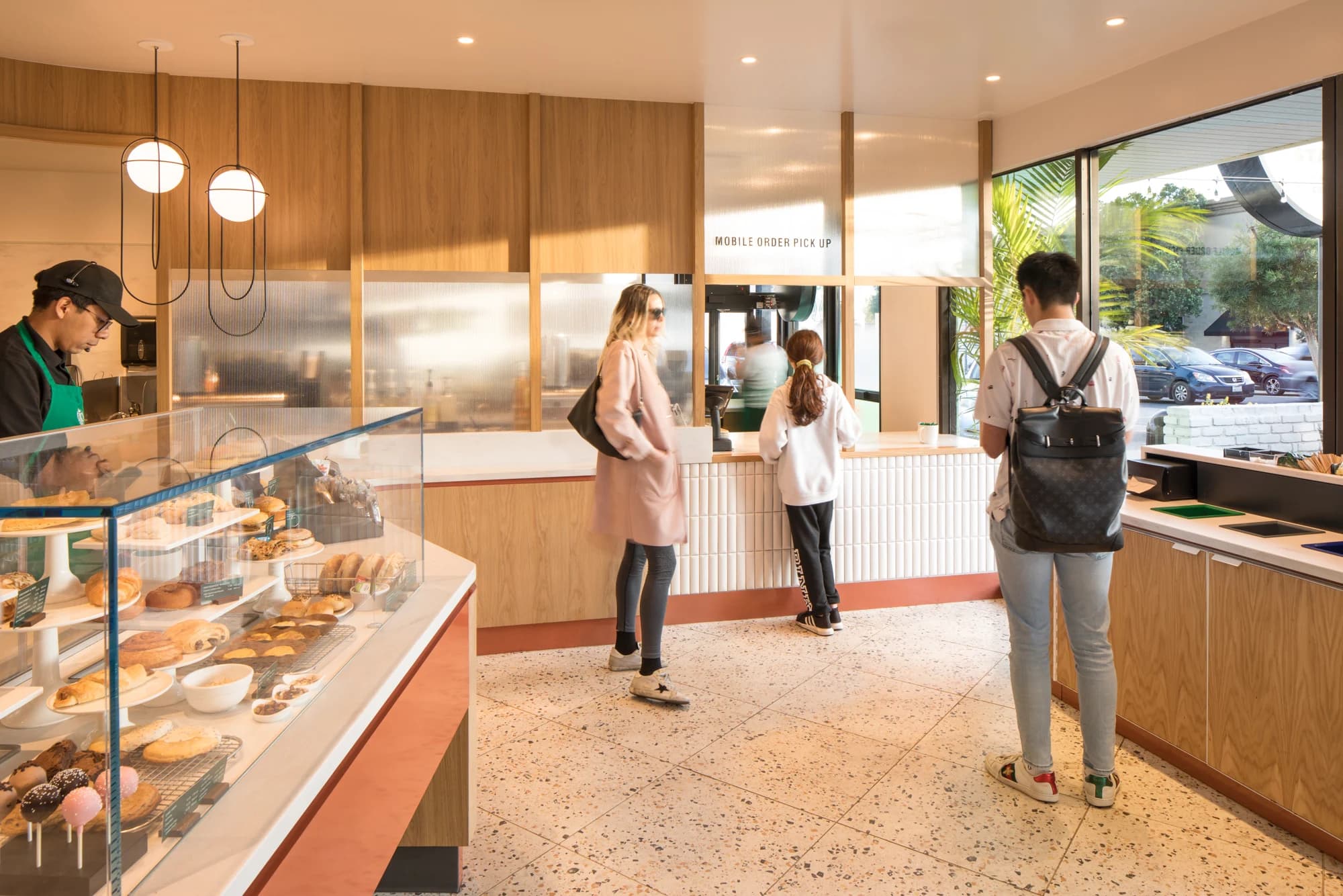 Starbucks สตาร์บัคส์