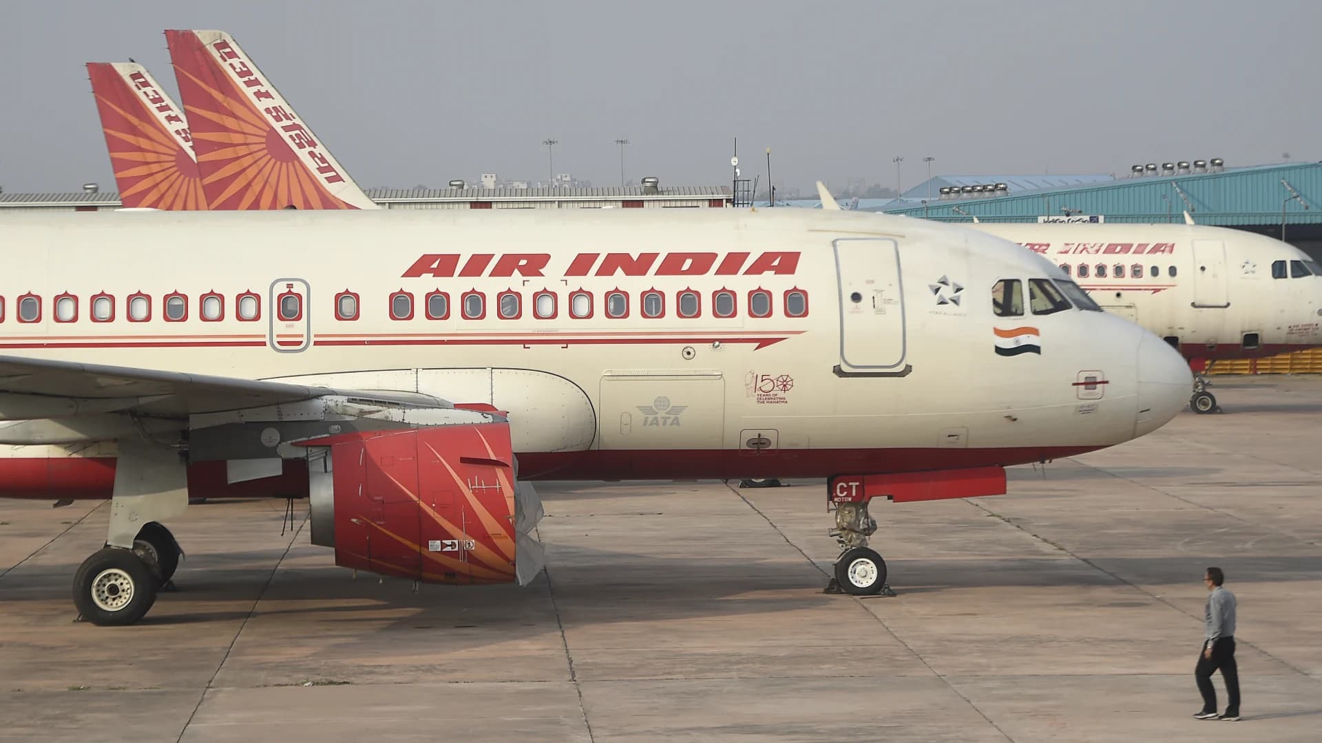 พนักงาน Air India ขอซื้อสายการบินมาบริหารเอง