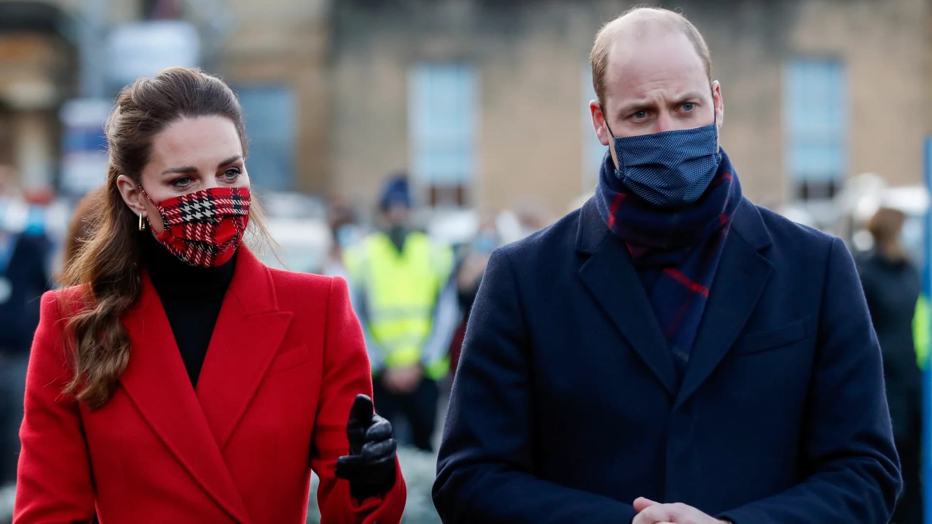 สื่ออังกฤษตั้งข้อสังเกต เจ้าชายวิลเลียม-ดัชเชสเคท ละเมิดกฎล็อกดาวน์รัฐบาล