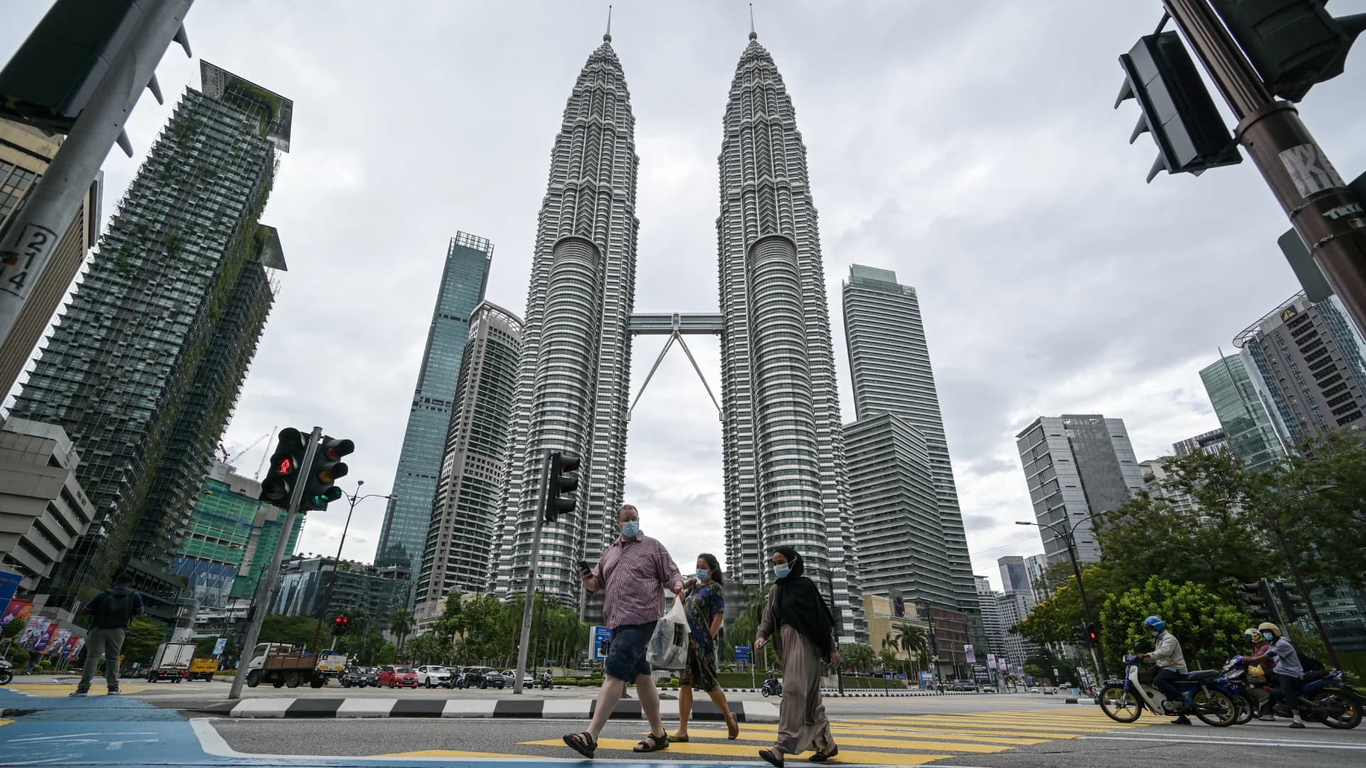 มาเลเซียประกาศสถานการณ์ฉุกเฉิน รับมือโควิด-19 ระบาดรุนแรง ให้อำนาจถึง 1 สิงหาคม