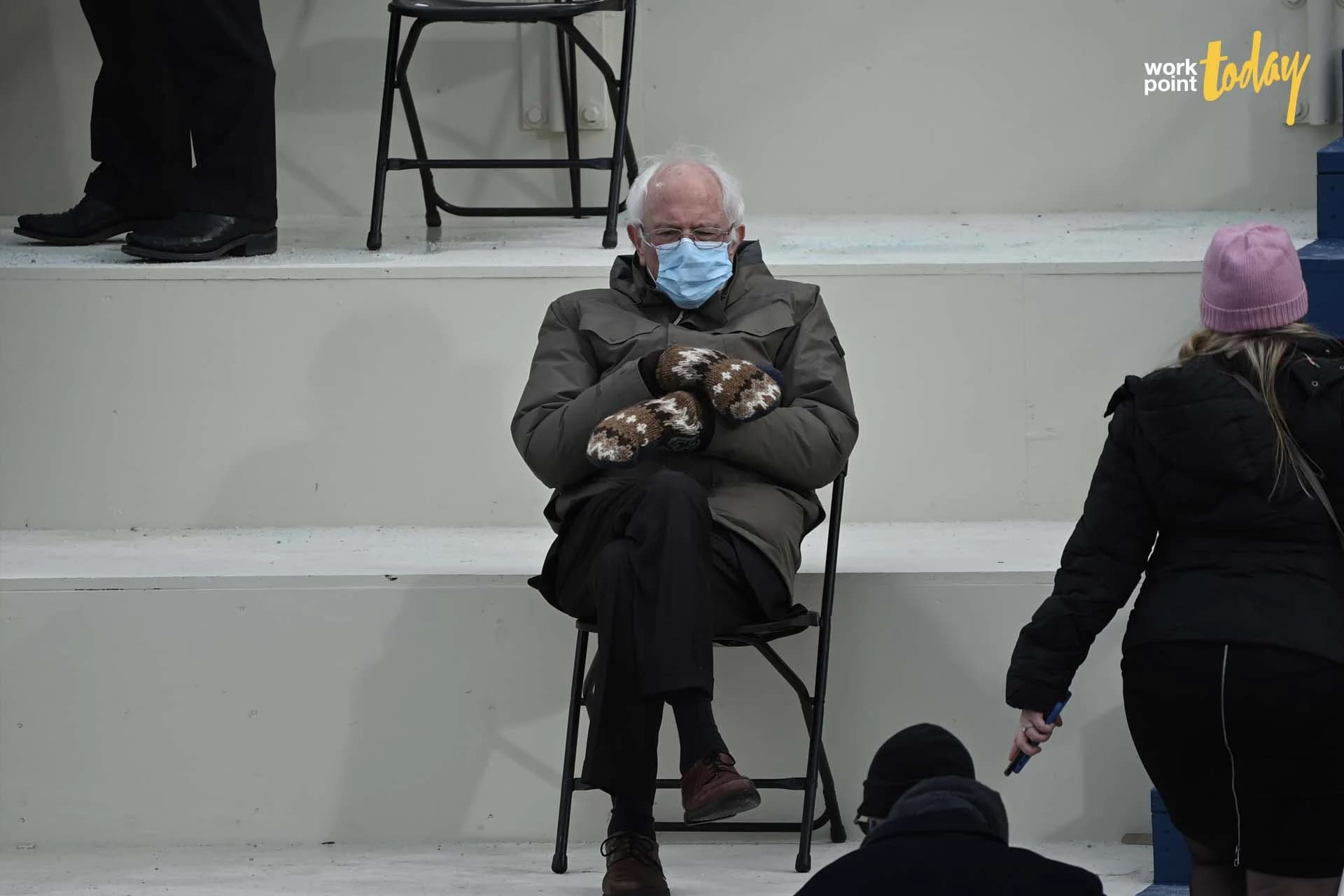 เบอร์นี่ย์ แซนเดอร์ส กับมีมถุงมือ คนสูงวัยที่สนุกกับโลกยุคใหม่