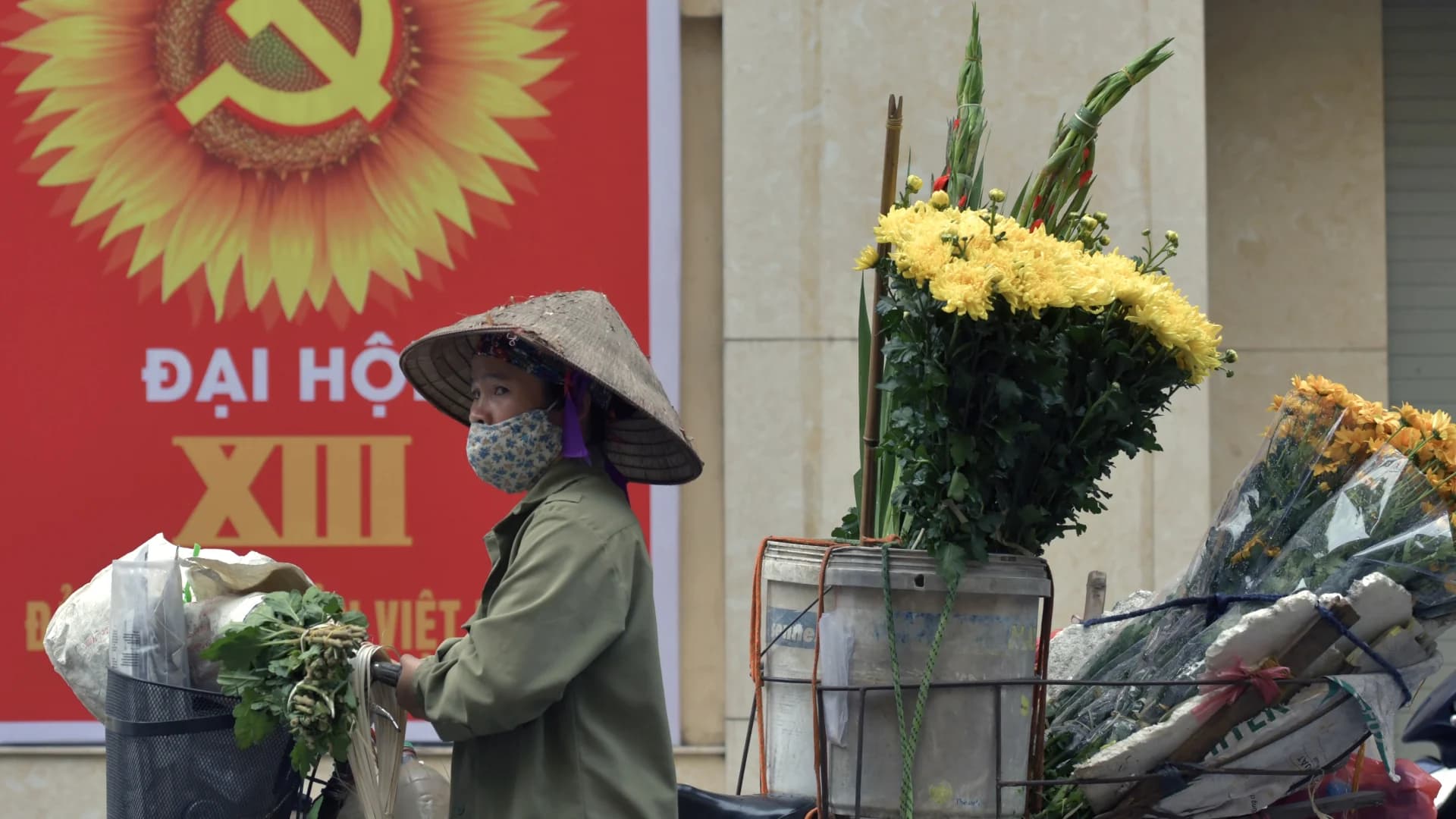 เวียดนามจับตาโควิด-19 ระลอกใหม่ ประเมินอาจมีผู้ป่วยสูงถึง 30,000 คน หลังพบผู้ติดเชื้อครั้งแรกในรอบ 2 เดือน