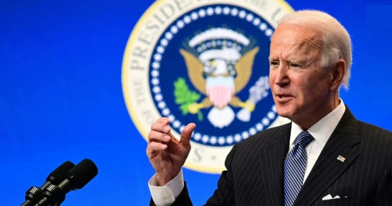 ‘ไบเดน’ นำสหรัฐฯ คว่ำบาตร ผู้นำรัฐประหารเมียนมา ระงับการเข้าถึงกองทุนรัฐบาล