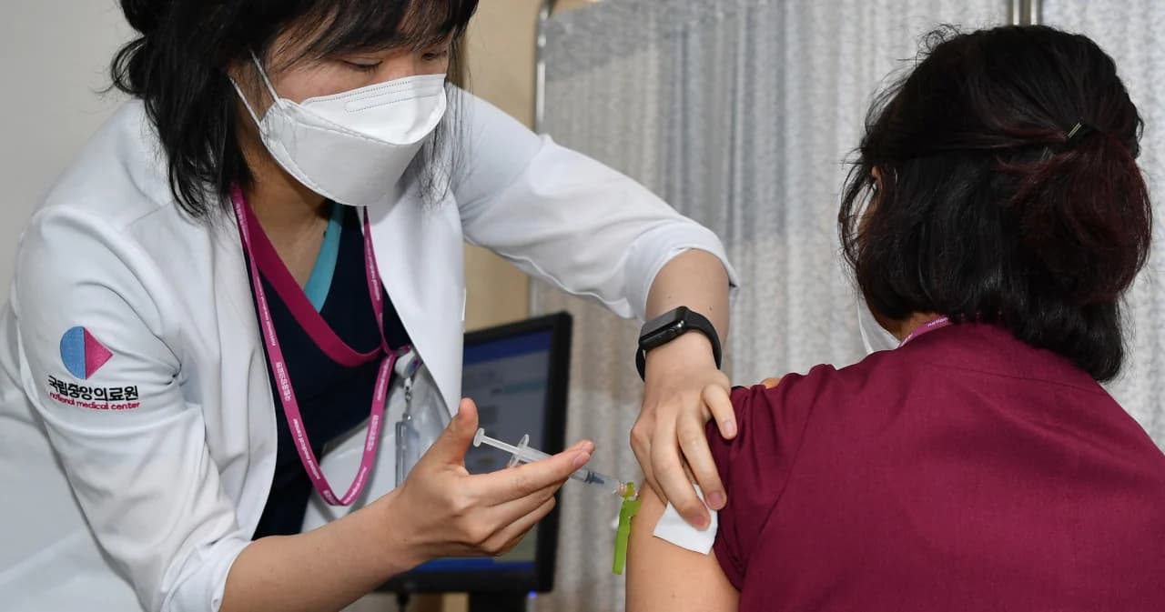 เกาหลีใต้เร่งสอบเหตุมีผู้เสียชีวิต 2 คน หลังฉีดวัคซีนโควิด-19 ของบริษัทแอสตราเซเนกา