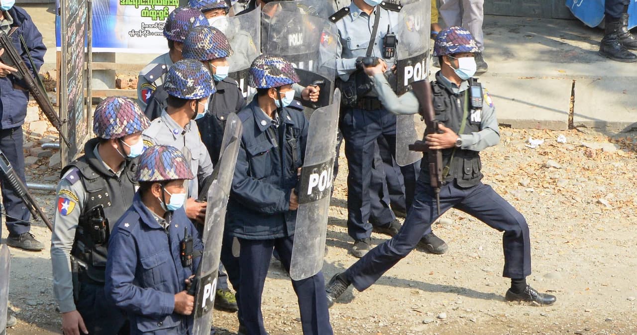 ตำรวจเมียนมาขอลี้ภัยในอินเดีย เพราะไม่อยากรับคำสั่งกองทัพ สลายม็อบต้านรัฐประหาร