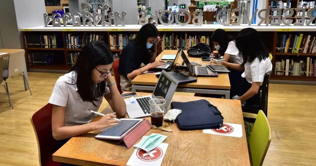 อว. เผย มหาวิทยาลัยทั่วประเทศ พร้อมเปิดเทอม 14 มิ.ย. นี้ ลุยฉีดวัคซีนอาจารย์-นักศึกษา