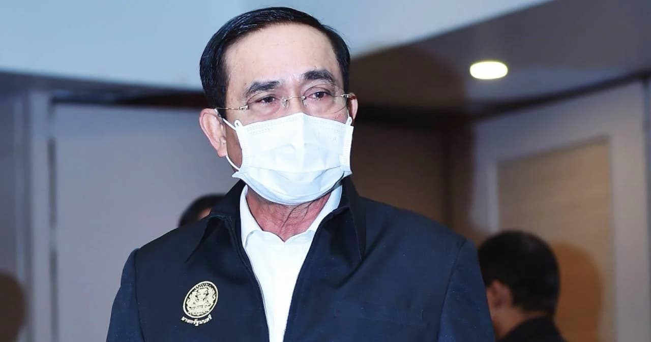 นายกฯ สั่งยกเลิกทำฝนเทียม ดับไฟไหม้ รง. หวั่นสารพิษปนเปื้อน