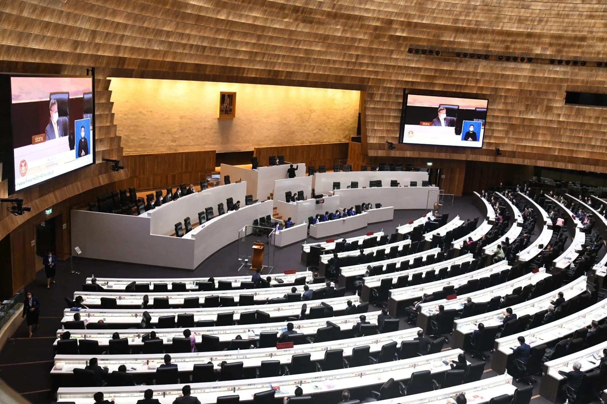 คลัสเตอร์รัฐสภา ส.ส.ติดโควิด 12 คน มั่นใจไม่กระทบองค์ประชุม