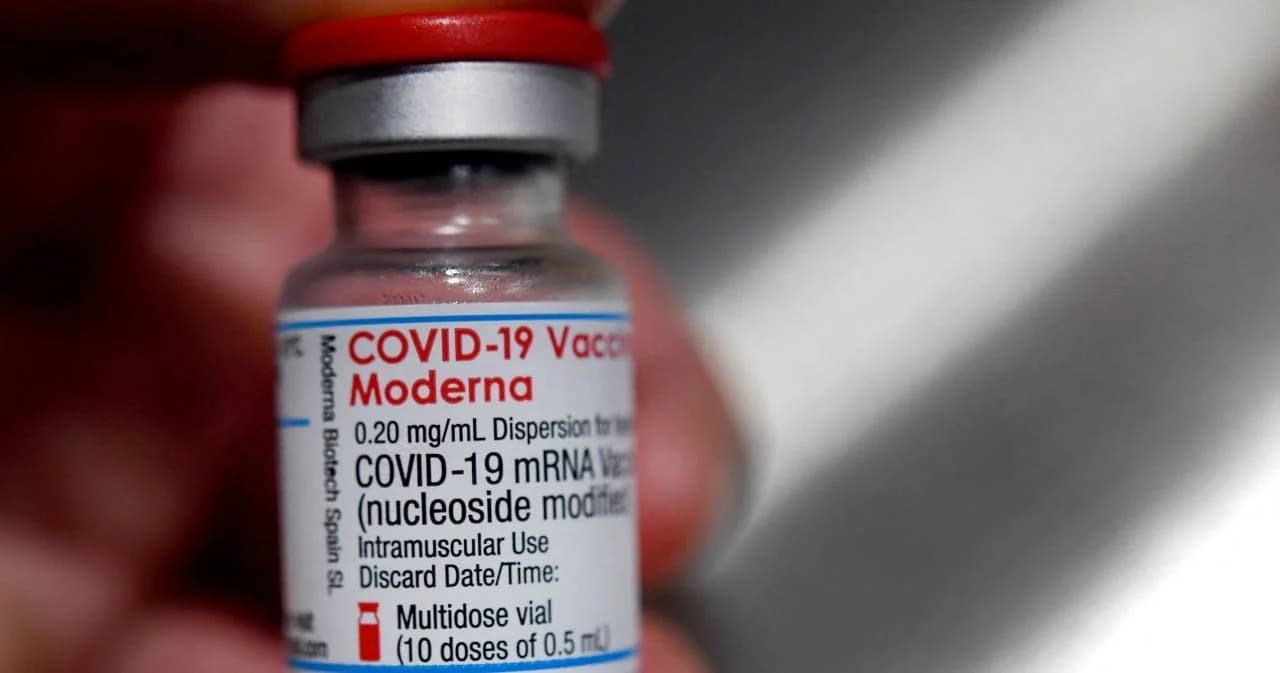 องค์การเภสัชกรรม เผย ‘โมเดอร์นา’ ล็อตแรกถึงไทยกลาง ต.ค. นี้ มั่นใจ มีวัคซีนฉีดให้ทุกคนที่สั่งจอง