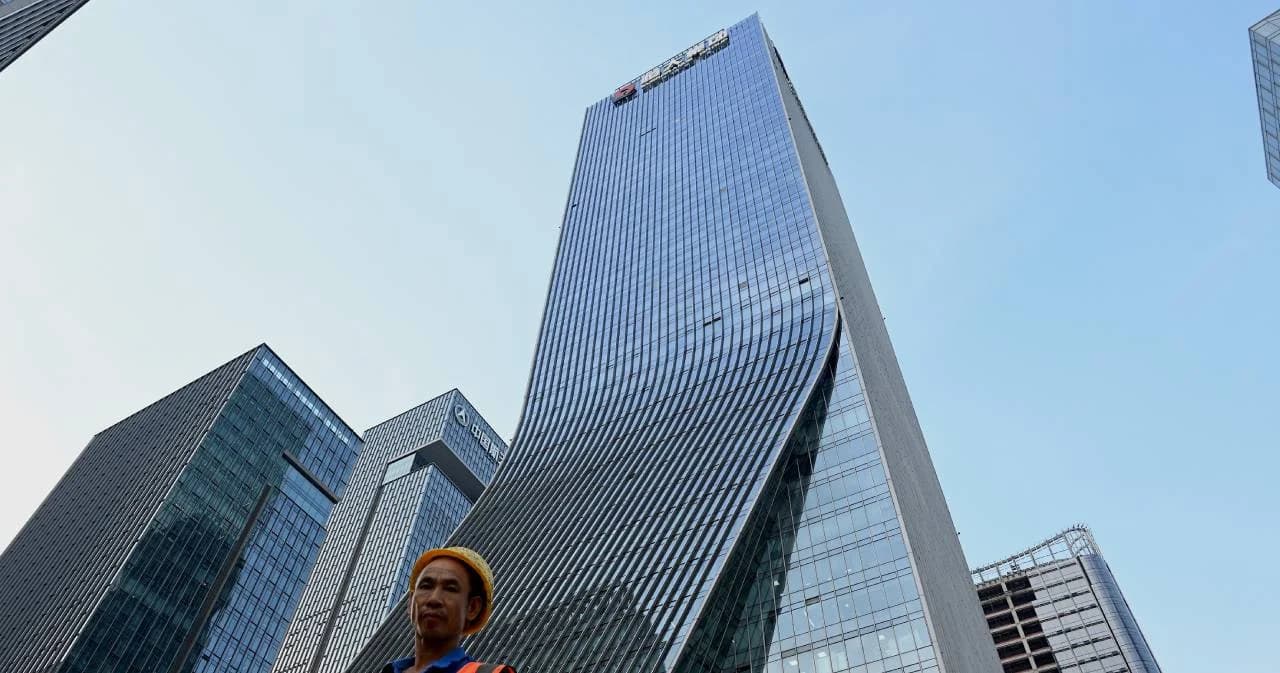 จีนอัดฉีด 1.4 หมื่นล้านดอลลาร์ หวังคลายกังวลปัญหาสภาพคล่อง จากวิกฤติ Evergrande