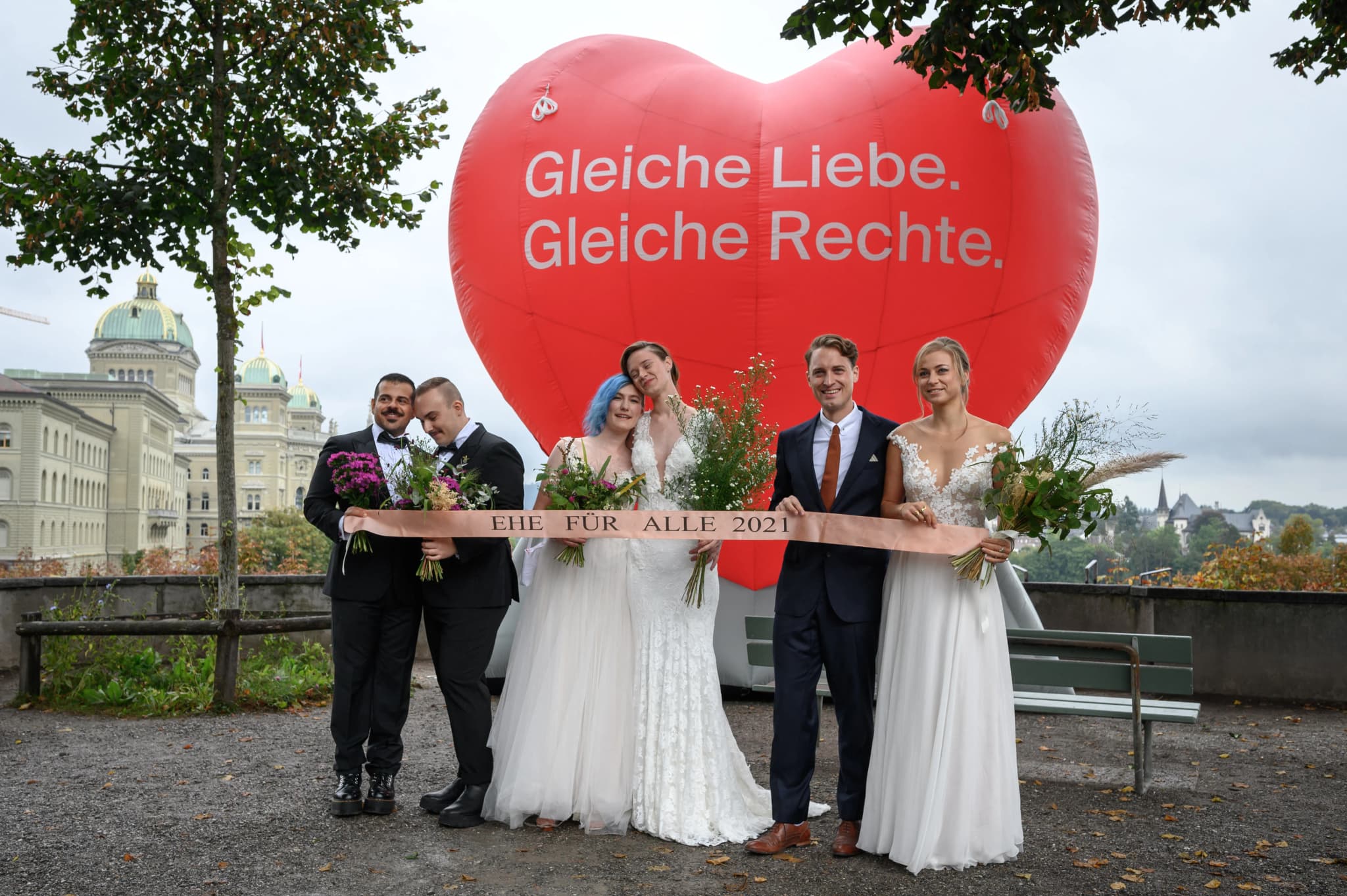 ชาวสวิสลงประชามติ หนุนสมรสเพศเดียวกัน โพลคาดเสียงส่วนใหญ่ให้ผ่าน