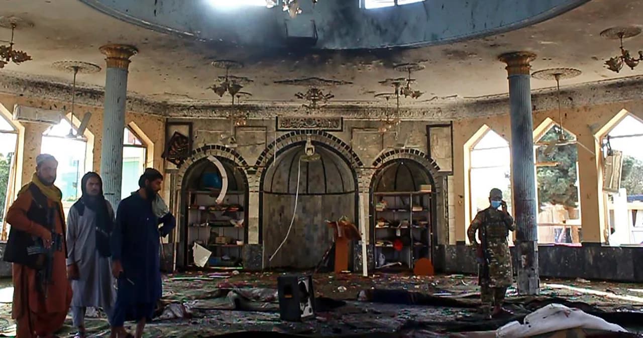 กลุ่มไอสิส-เค อ้างก่อเหตุ ระเบิดมัสยิดในอัฟกานิสถาน รุนแรงที่สุดหลังตาลีบันเข้าปกครอง