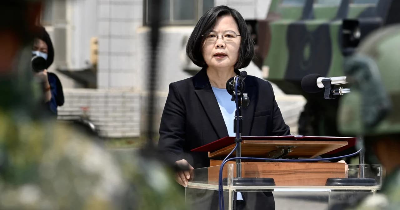 ประธานาธิบดีไต้หวันชี้ ภัยคุกคามจากจีนเพิ่มขึ้นทุกวัน ยอมรับมีทหารอเมริกันช่วยฝึกการรบ