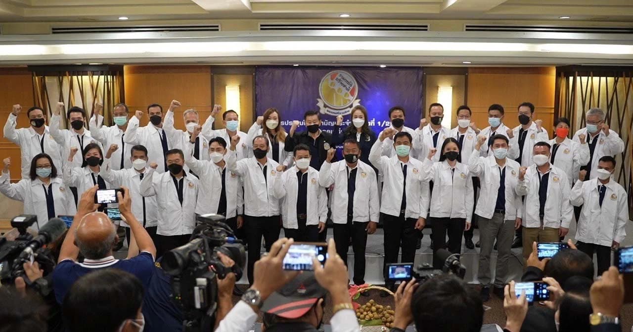 พรรคเสรีรวมไทย เปิดตัว ว่าที่ผู้สมัคร ส.ส. กทม. คนรุ่นใหม่ มุ่งชนะใจประชาชน