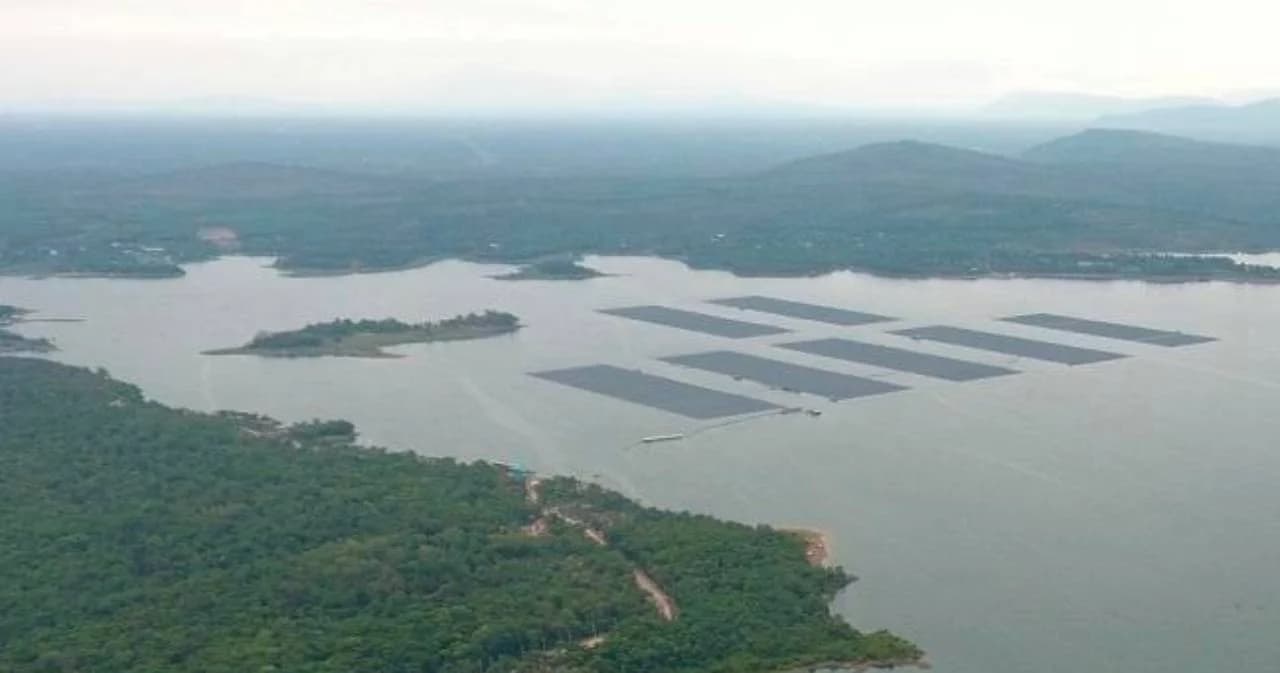 จ่ายไฟเชิงพาณิชย์แล้ว ‘โซลาร์เซลล์ลอยน้ำไฮบริด’ ใหญ่ที่สุดในโลก เขื่อนสิรินธร