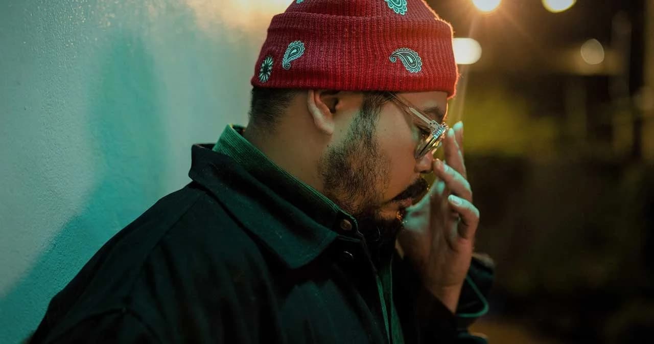 ‘ป๊อป ปองกูล’ ถามใจคนมั่นหน้า ผ่านเพลงรักเทาเทา ‘ไปเอาความมั่นใจแบบนี้มาจากไหน’