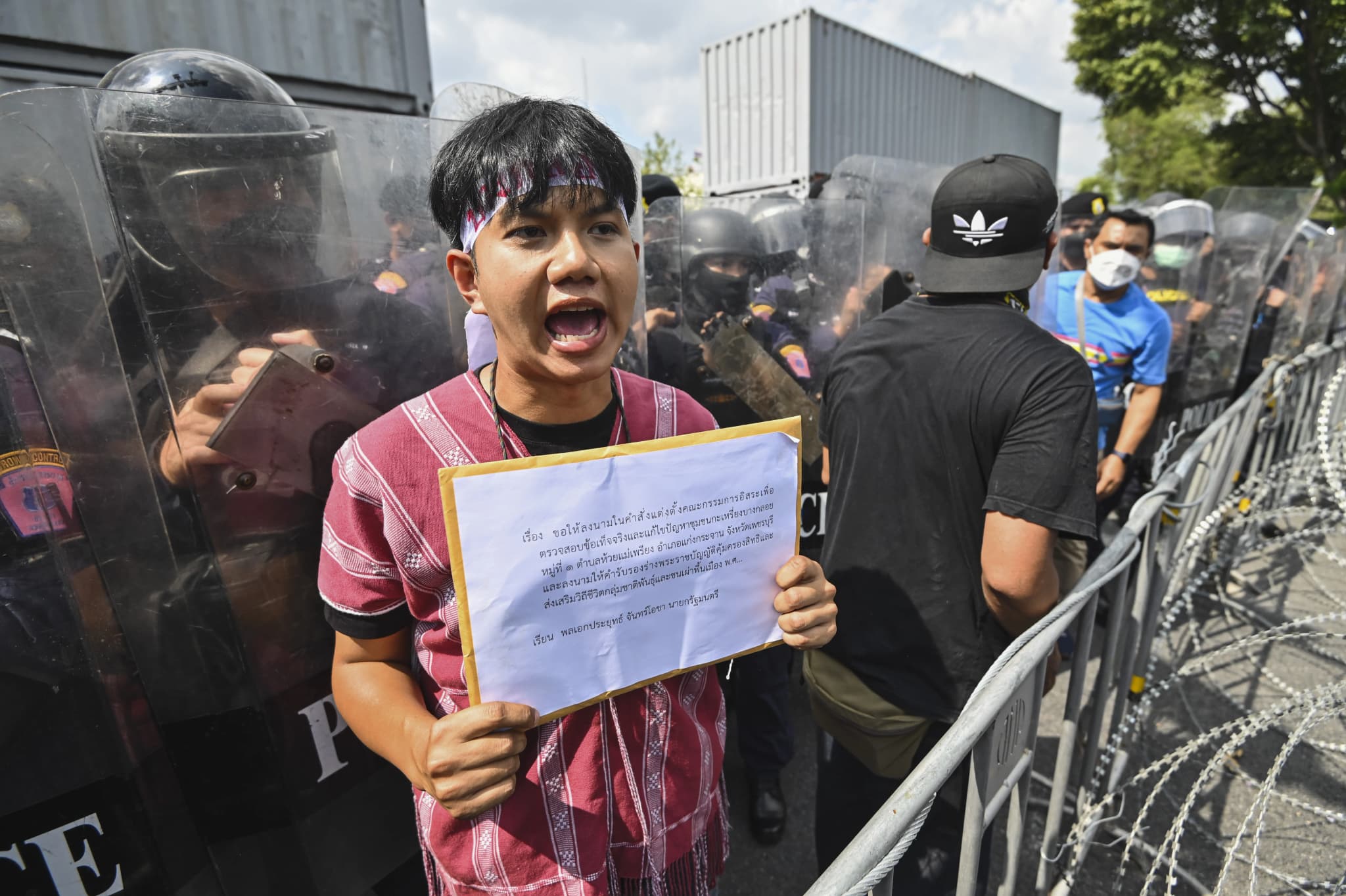 ภาคีฯ ขออัยการไม่ฟ้อง 30 ชาวบางกลอยจาก ‘ยุทธการต้นน้ำเพชร’ หลังคดียังเดินหน้า