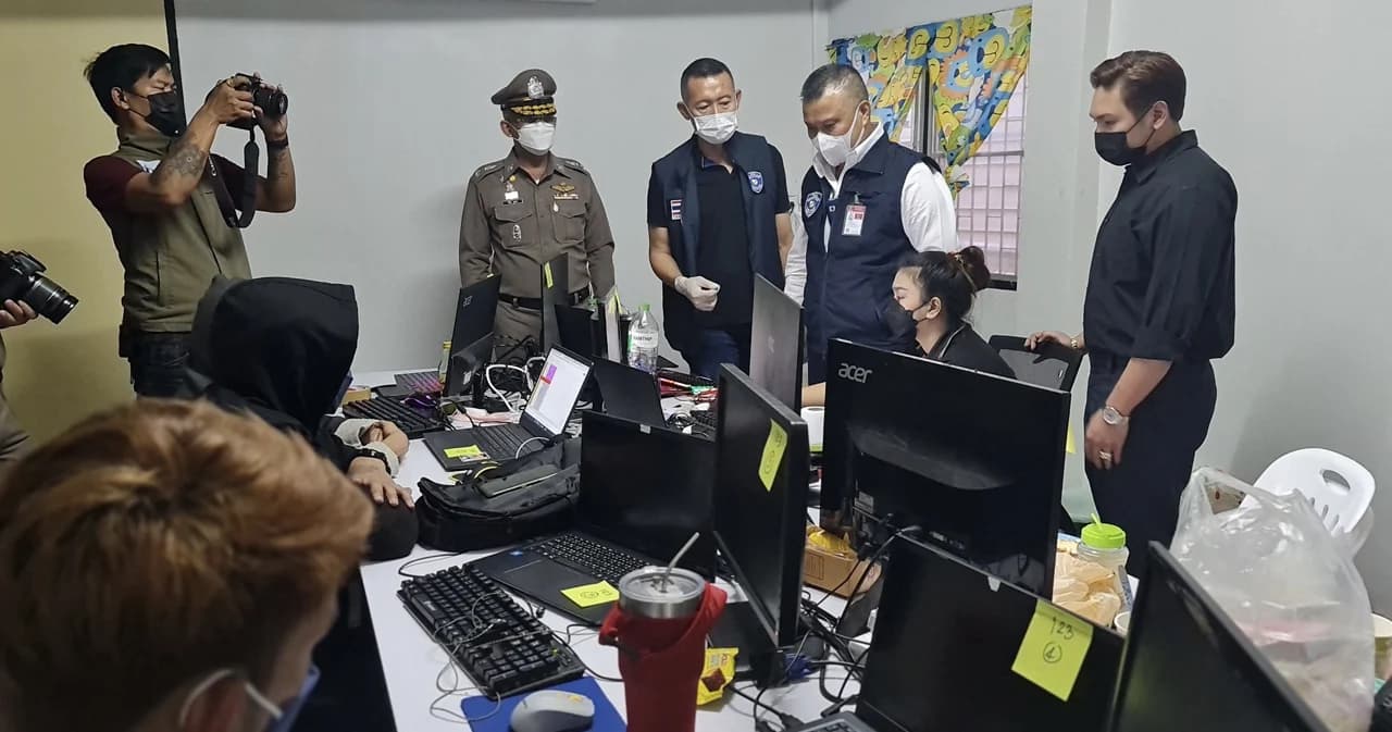 ทลายรังแก๊งคอลเซ็นเตอร์และแอดมินเพจ หลอกลงทุน-พนันออนไลน์ เงินหมุนเวียนกว่า 200 ล้าน