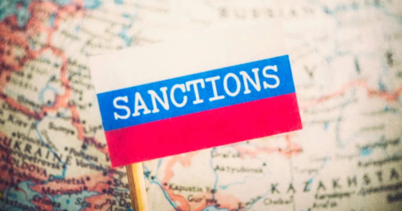 นานาชาติคว่ำบาตรรัสเซีย รับรองเอกราช 2 แคว้นยูเครน