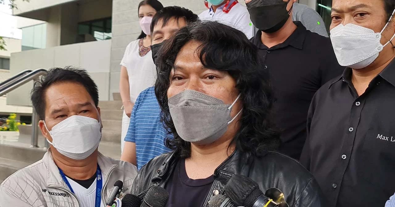 ศาลฎีกาเลื่อนฟังคำสั่งคดี ‘เสก โลโซ’ เจ้าตัวเผยตื่นเต้นมากกว่าเล่นคอนเสิร์ต