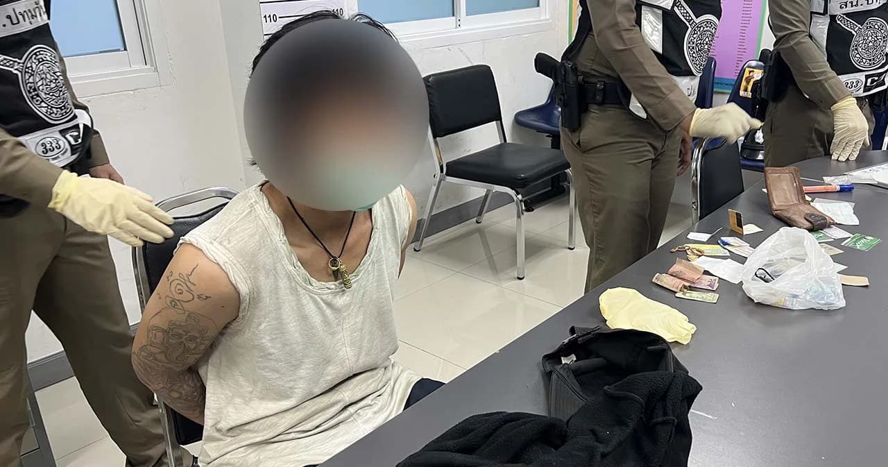 ฝากขังพรุ่งนี้ ชายคลั่งวัย 23 ปี ใช้คัตเตอร์ไล่กรีดคนกลางห้างดัง อ้างทำไปโดยไม่รู้ตัว