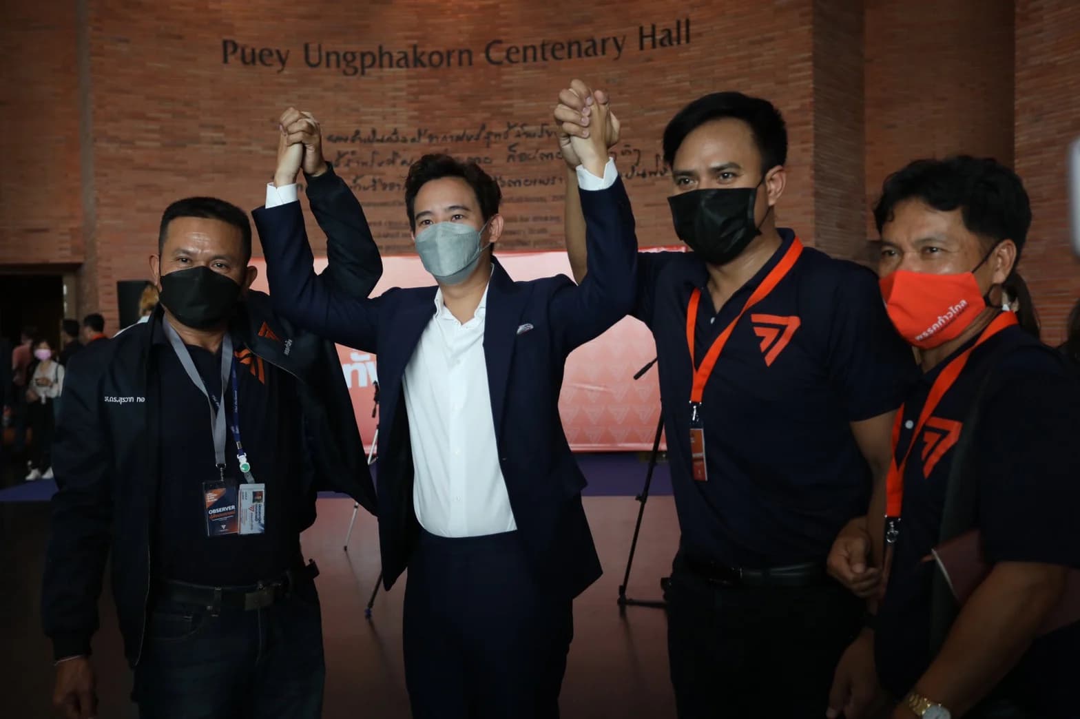 ‘พิธา’ ชี้นายกฯ ต้องมาตามระบบรัฐสภา ตั้งเป้าเลือกตั้งครั้งหน้าได้ไม่ต่ำกว่า 100 ที่นั่ง