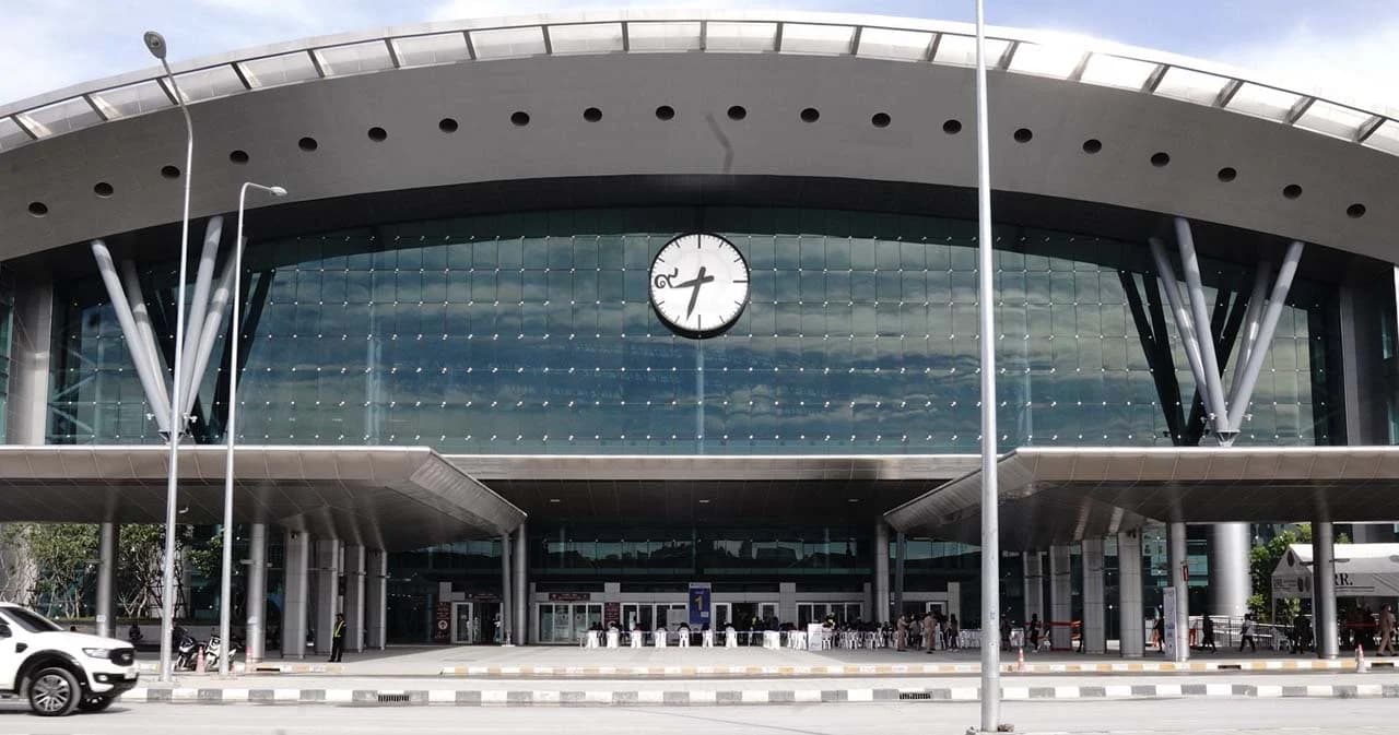 อยากฉีดวัคซีน ‘เข็ม 5’ ปรึกษาได้ ศูนย์ฉีดวัคซีนกลางบางซื่อ เปิดวอล์คอินทุกเข็ม