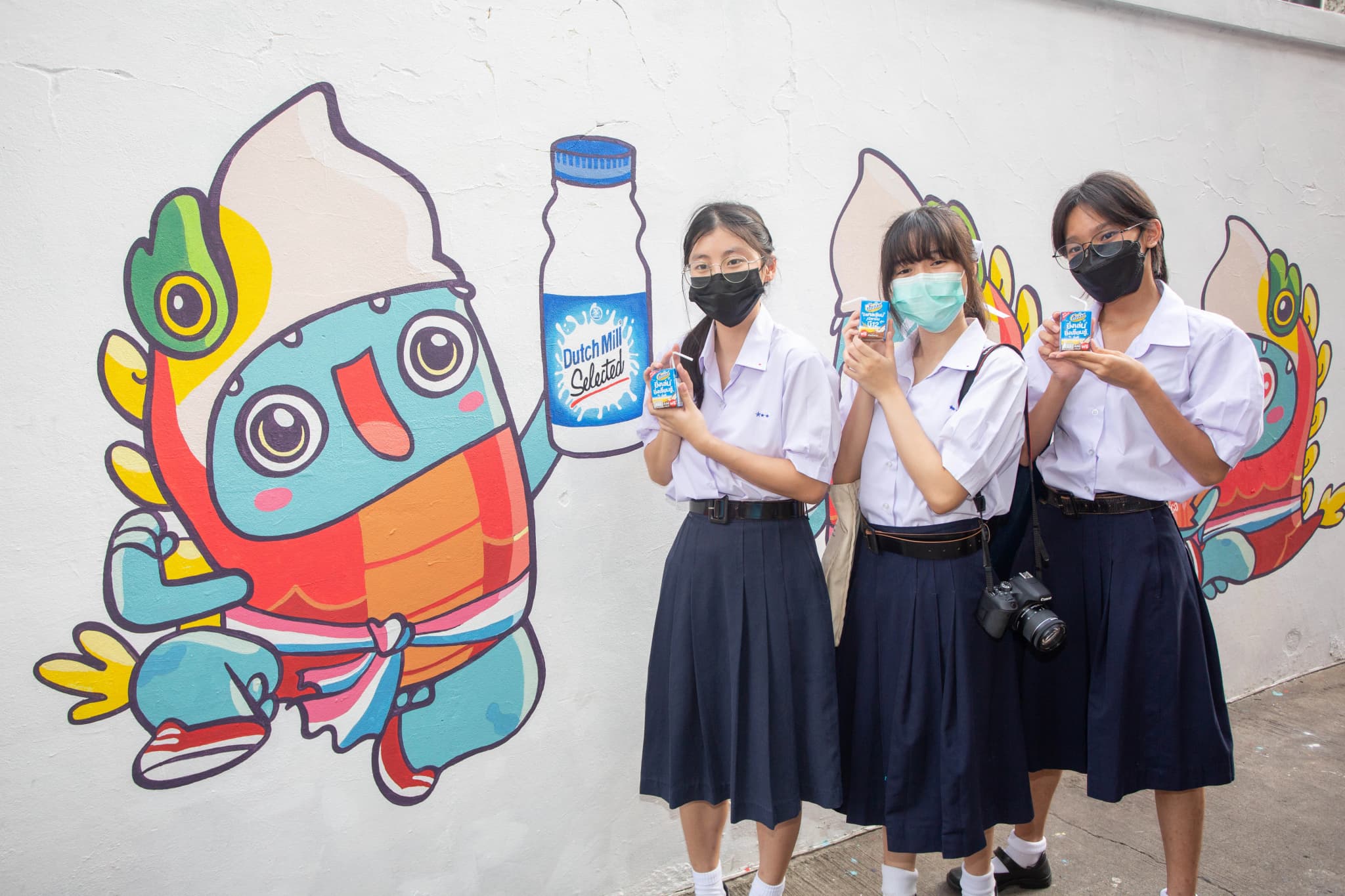 ททท. จับมือ บริษัท ดัชมิลล์ จำกัด บริษัท เยเนอรัลแคนดี้ จำกัด และบริษัท อิชิตัน กรุ๊ป จำกัด (มหาชน) เปิดโครงการ “เที่ยวไปด้วยกัน สุขใจไปกับปันสุข”