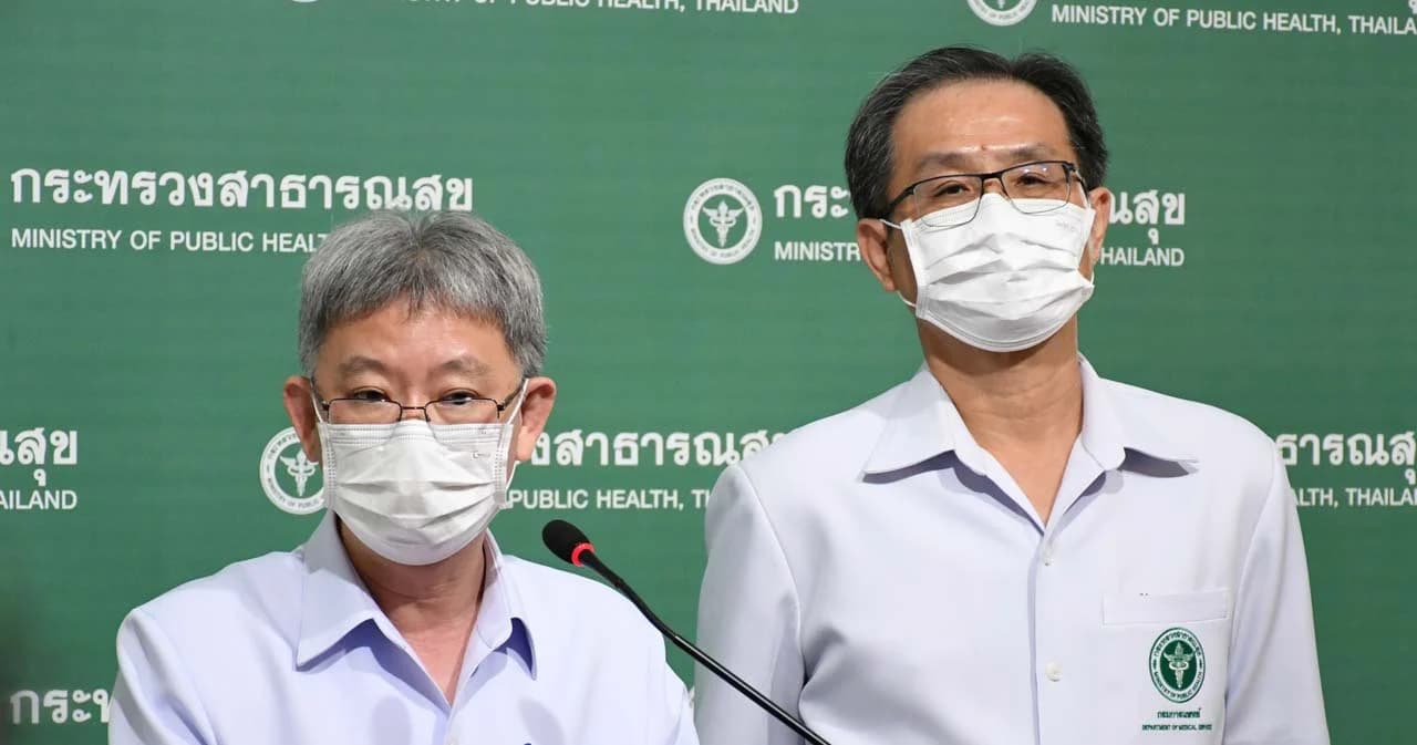 สธ.ย้ำอย่าซื้อ ‘โมลนูพิราเวียร์’ กินเอง ยังกังวลผลข้างเคียงเรื่องการกลายพันธุ์ในสัตว์ทดลอง